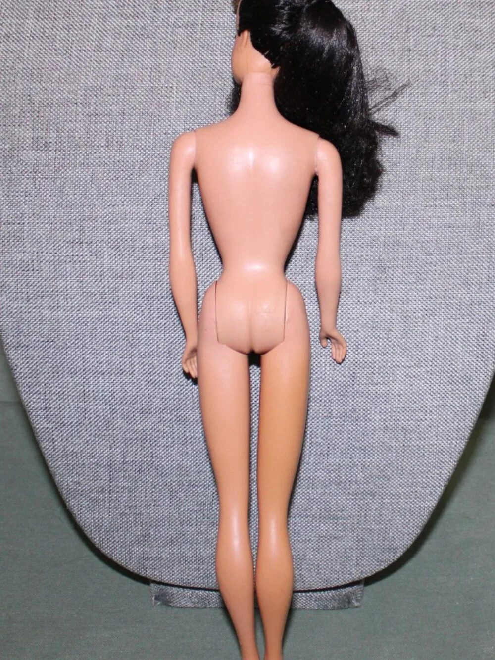 Vintage #4 Barbie Doll Solid Body Brunette Ponytail No Green Ear, Excellent
